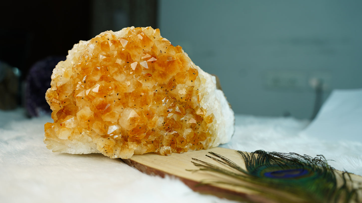 Premium Citrine Geode - 1365 gm